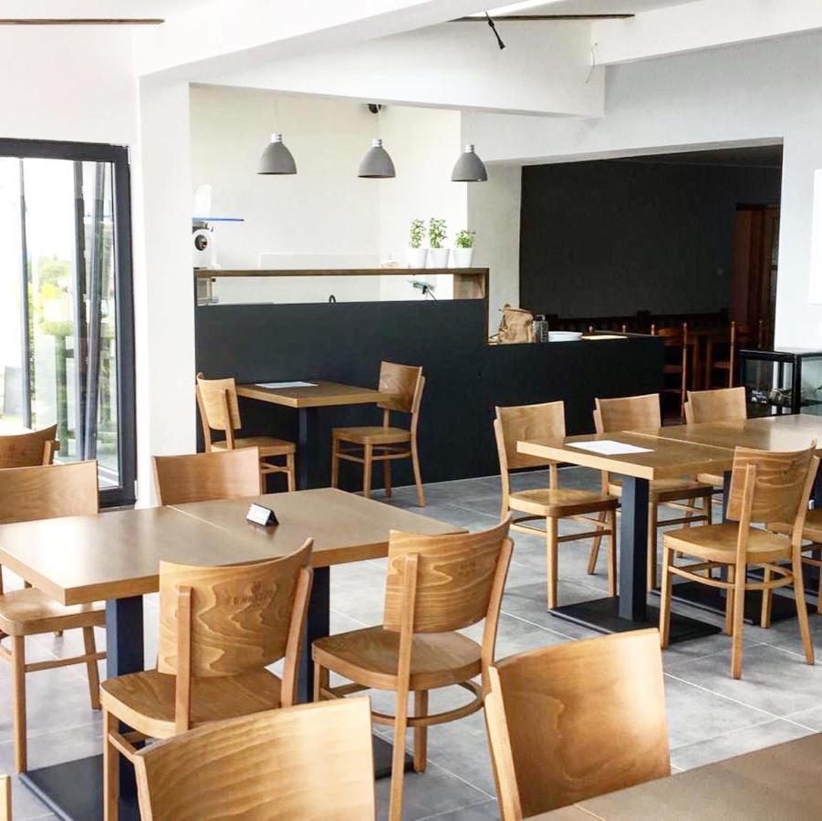Restaurace A Penzion U Hasicu Klimkovice エクステリア 写真