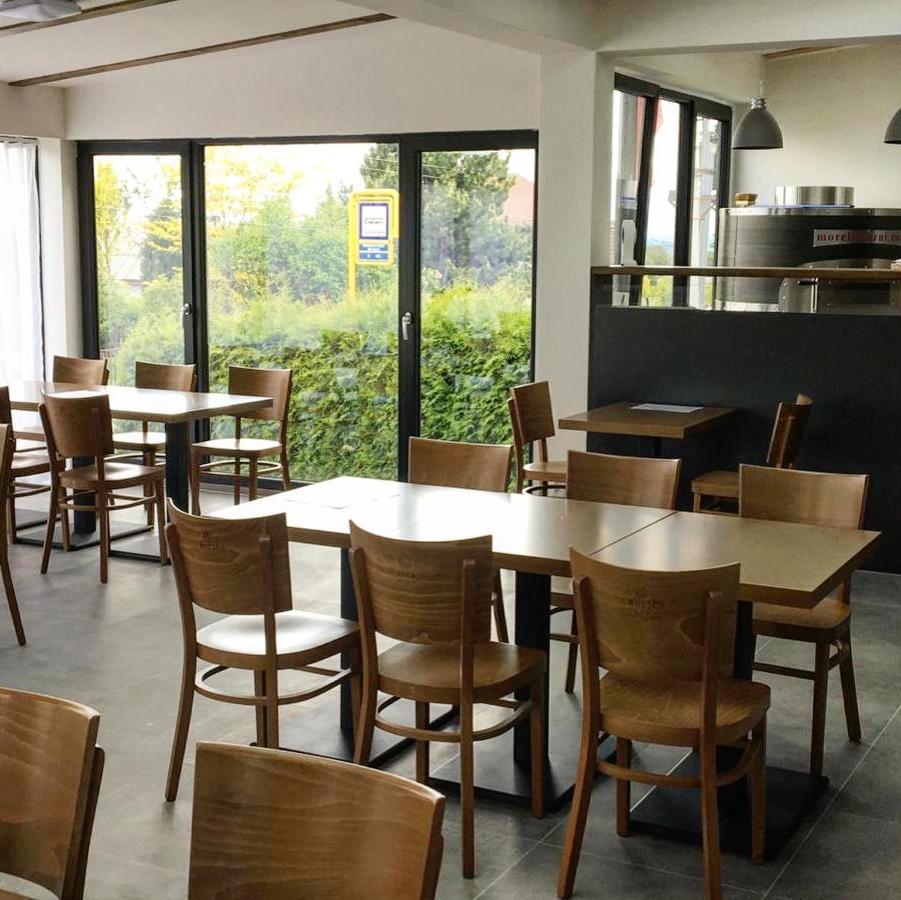 Restaurace A Penzion U Hasicu Klimkovice エクステリア 写真